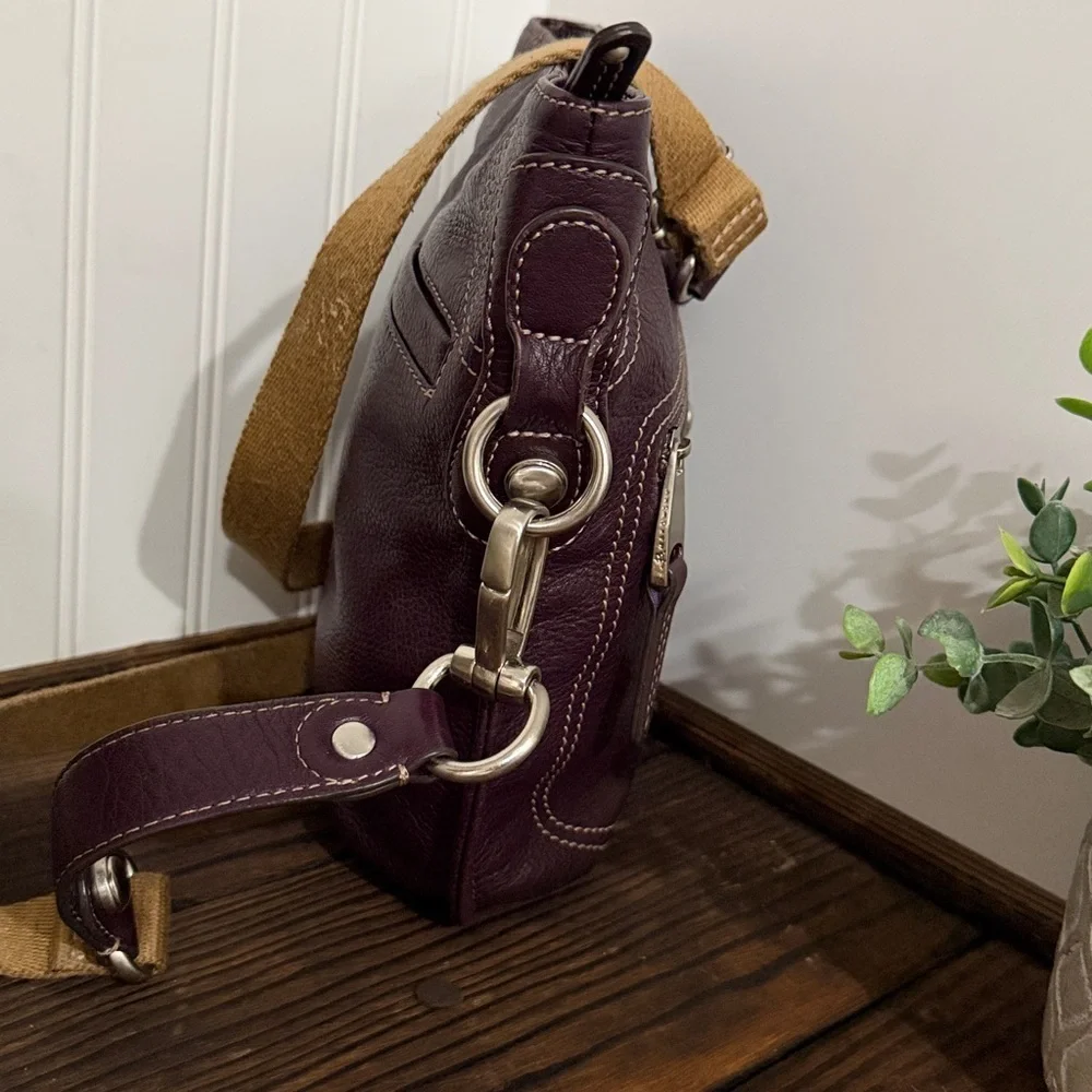 B. Makowsky Perfectly Plum Leather Crossbody Bag